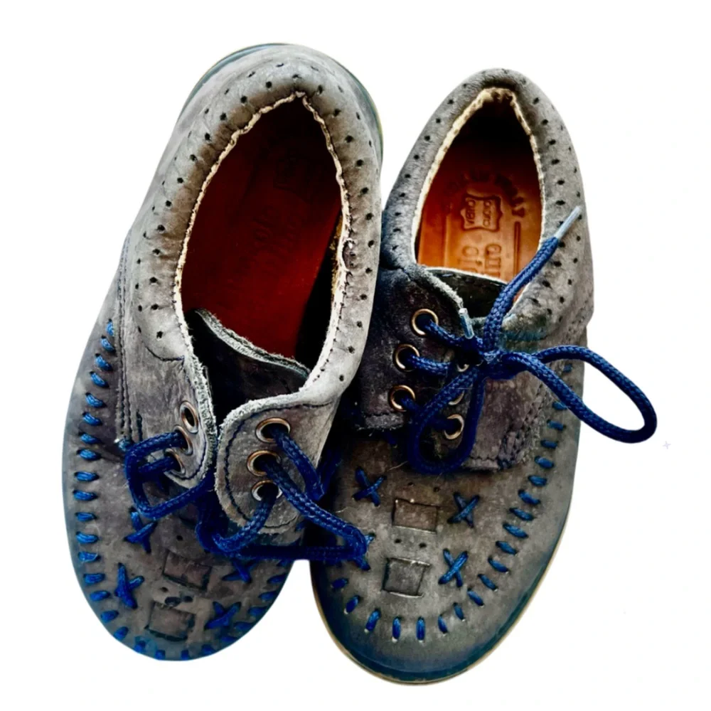 Stylish Kids Shoes in Blue Suede Leather size 6.5-7 us